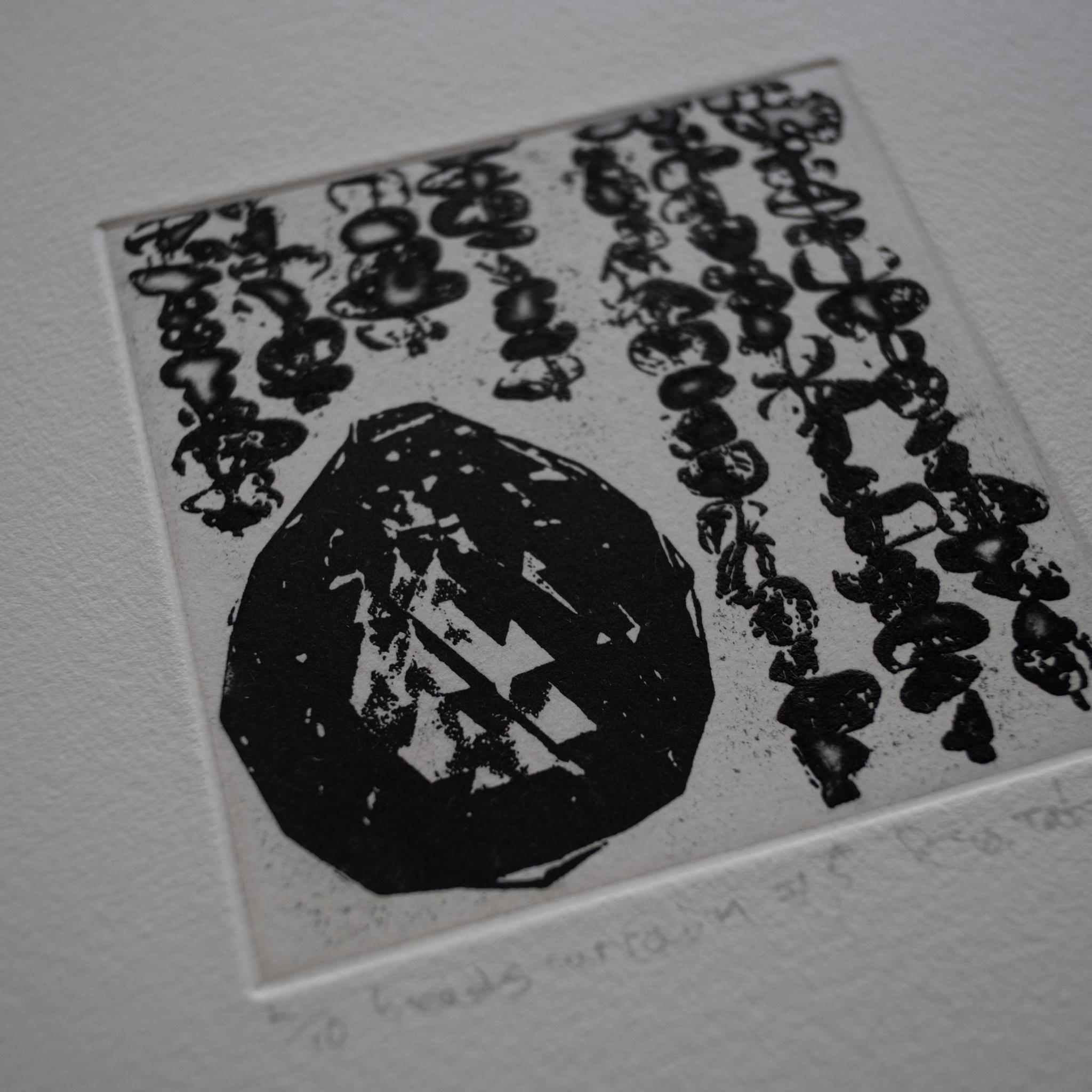 銅版画 "beads curtain#5"(額装) | 3枚目